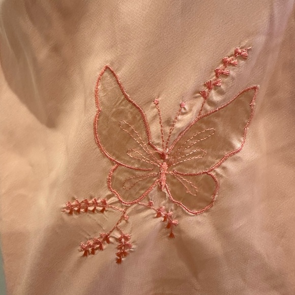 Vintage Butterfly Embroidered Peach Slip - Picture 3 of 14